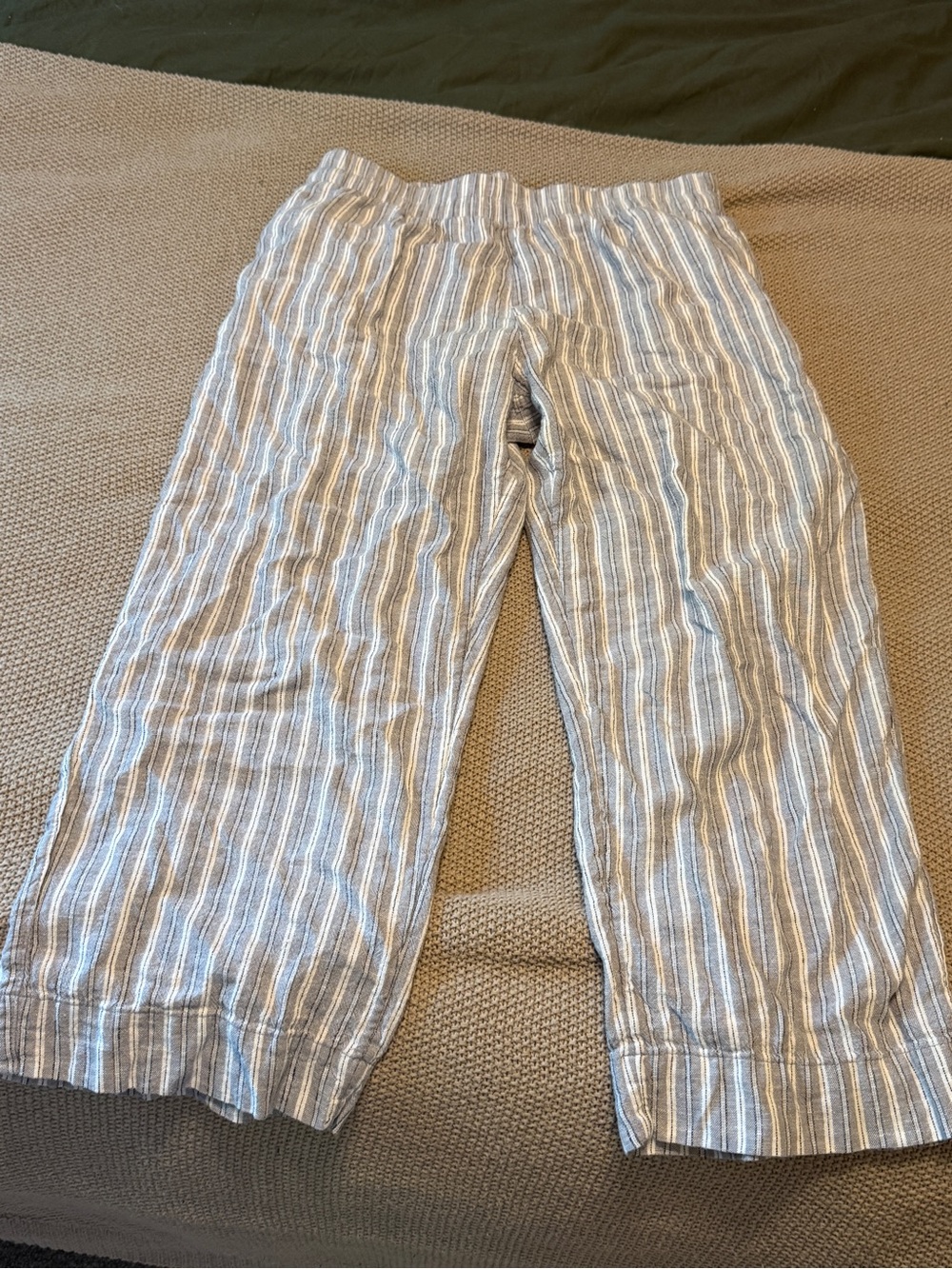 Old Navy Women's Striped Cropped Linen-Blend Pants - Blue and White